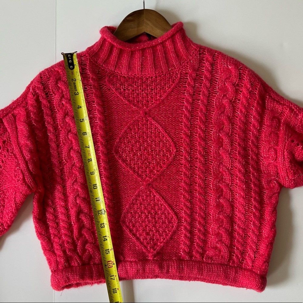 Sanctuary Cable Knit Cropped Sweater Sz S Neon Pink Mock Neck Stretch Sweater - Picture 13 of 13